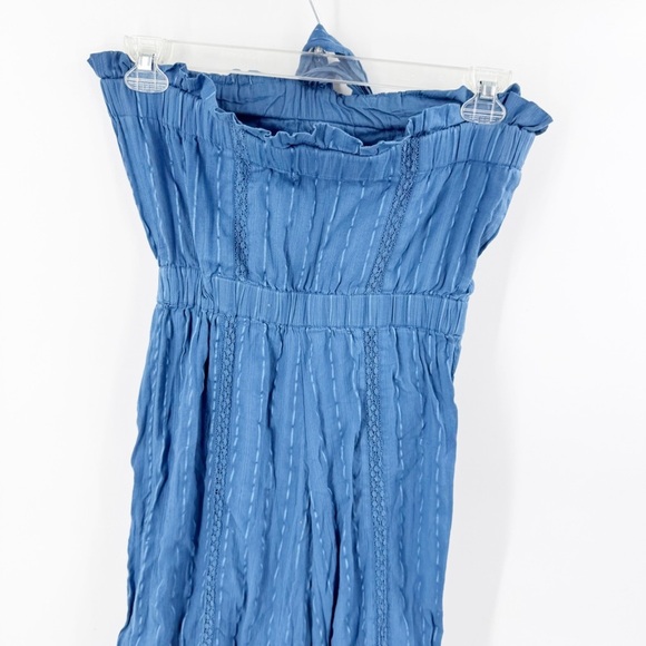 ✅ TULAROSA BLUE HALTER NECK WIDE LEG CROPPED JUMPSUIT IN BLUE SIZE SMALL - Picture 3 of 8